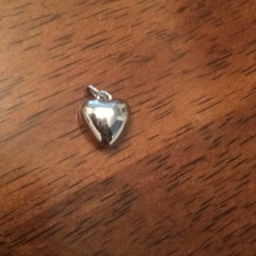 Silver heart pendant